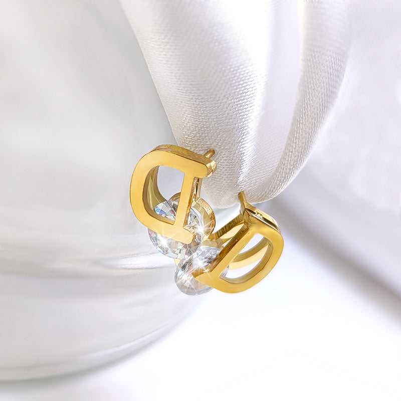 Anting Huruf D Wanita - Stainless Steel Anti Kusam, Hadiah Elegan