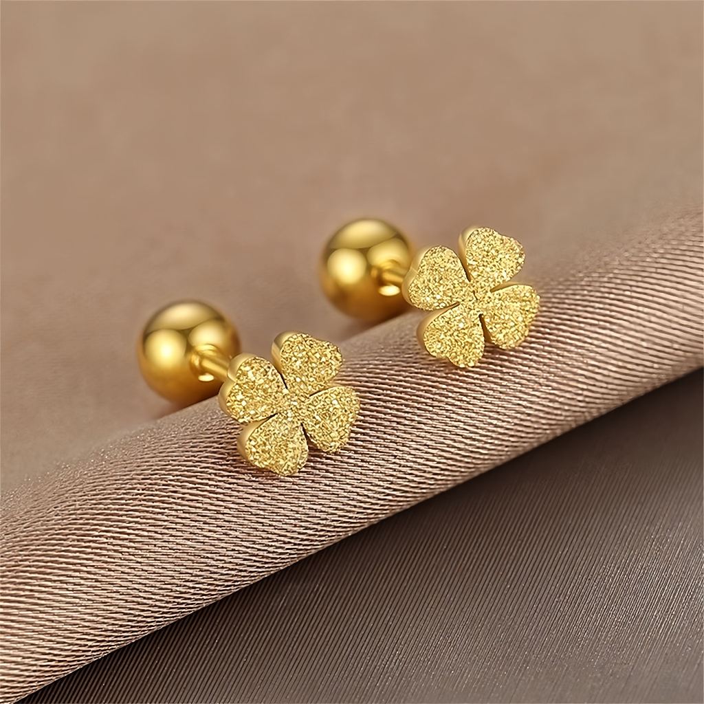 Four-leaf Clover Anting Titanium Frosted - Estetika Korea, Anti Karat - 我的商店