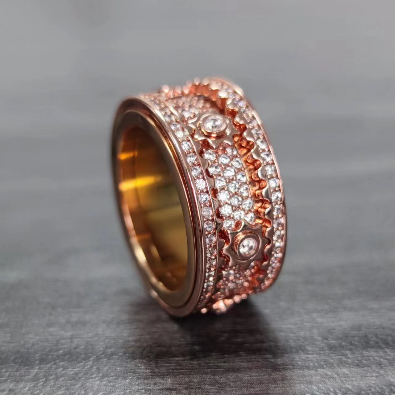 Cincin Gear Berputar Unik – Model Couple, Cincin Hoki & Anti Stres perhiasandirect