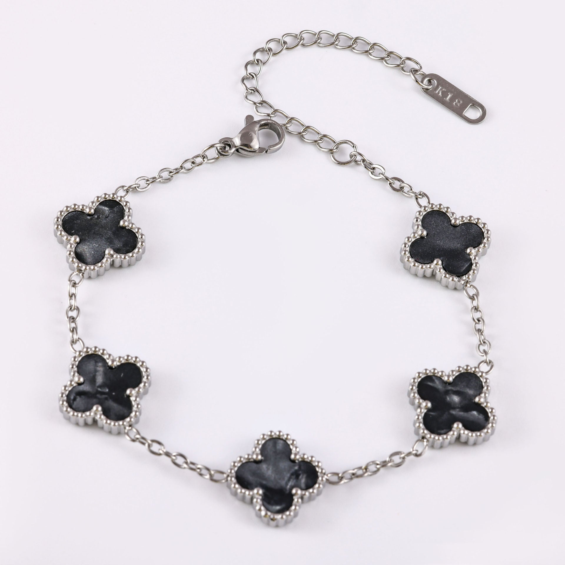 Gelang Titanium Bunga Four-leaf Clover Bolak Balik 13MM Bergradiasi Anti karat Dan Anti Luntur Cantik dan Elegan Fashion perhiasandirect