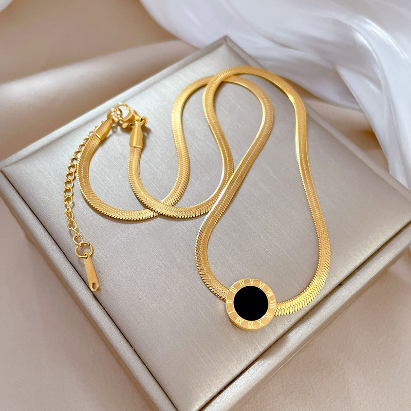 Kalung Wanita Liontin Bulat Romawi Elegan Minimalis perhiasandirect