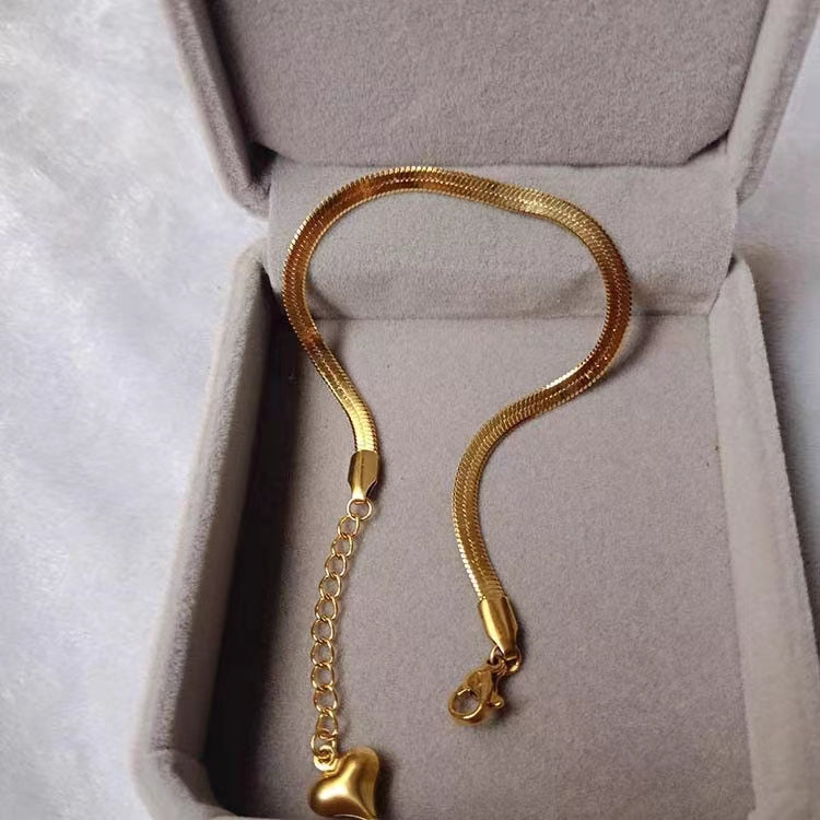 Gelang Couple Minimalis Berbentuk Hati - Stainless Steel Emas Anti Kusam, Aksesoris Pasangan Romantis - 我的商店