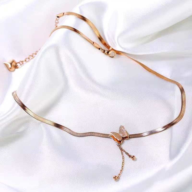 Kalung Kupu-Kupu Emas 18K - Stainless Steel Anti Pudar & Hypoallergenic | Perhiasan Wanita Elegant - 我的商店