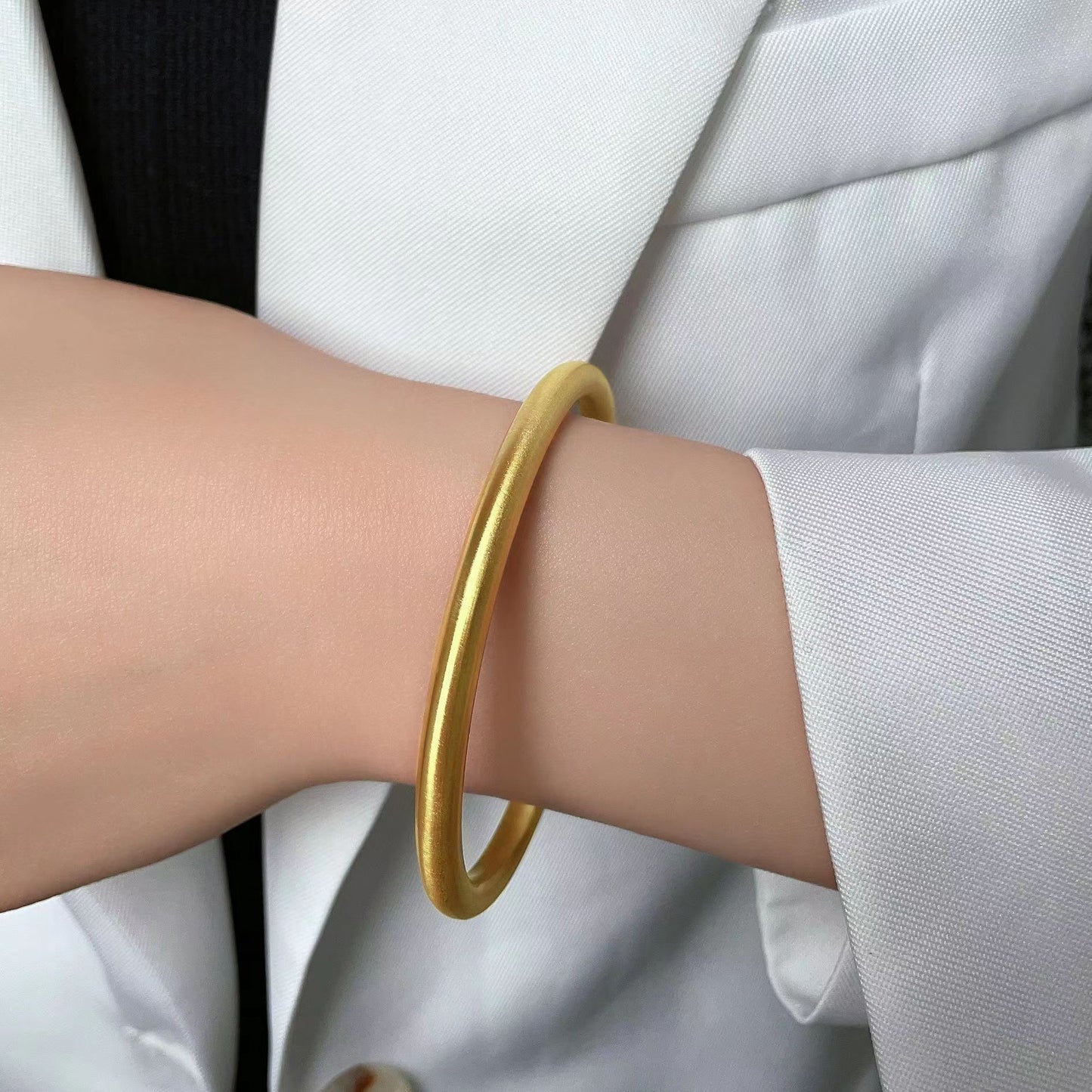 Gelang Bangle Emas untuk Wanita - Stainless Steel Vintage Anti Pudar | Aksesoris Perhiasan Elegan - 我的商店