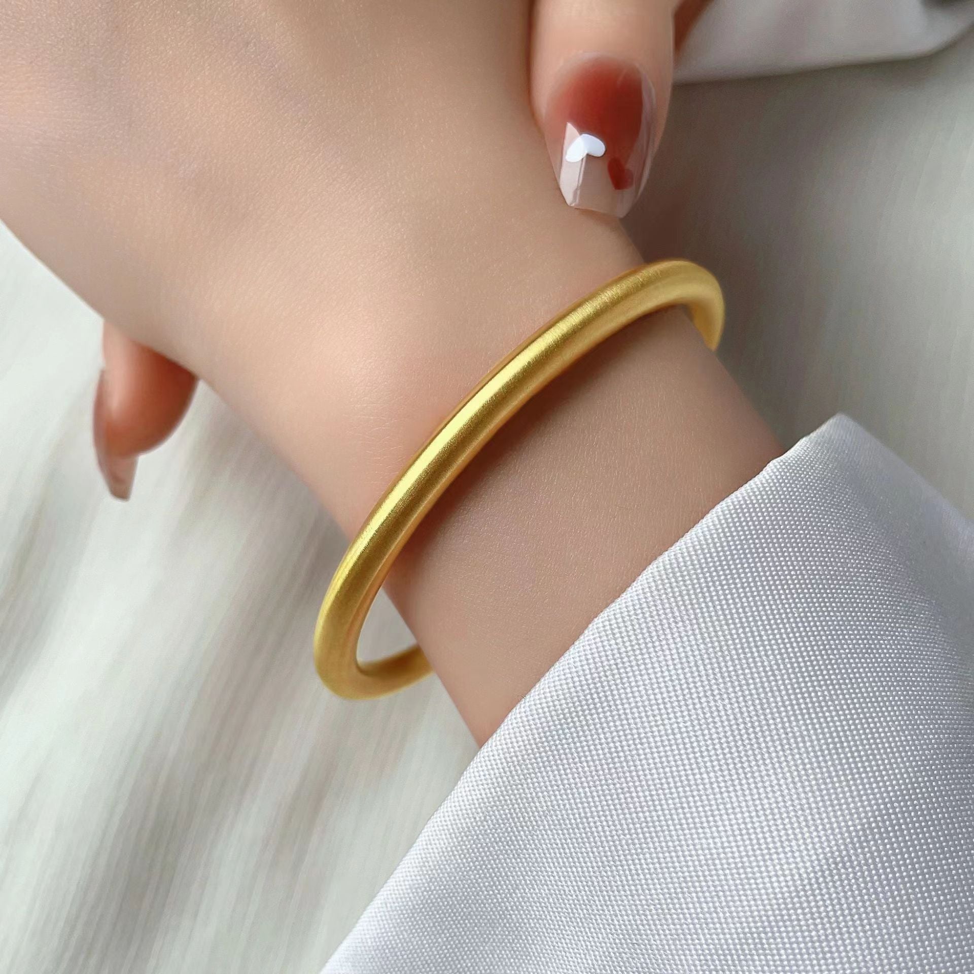 Gelang Bangle Emas untuk Wanita - Stainless Steel Vintage Anti Pudar | Aksesoris Perhiasan Elegan - 我的商店