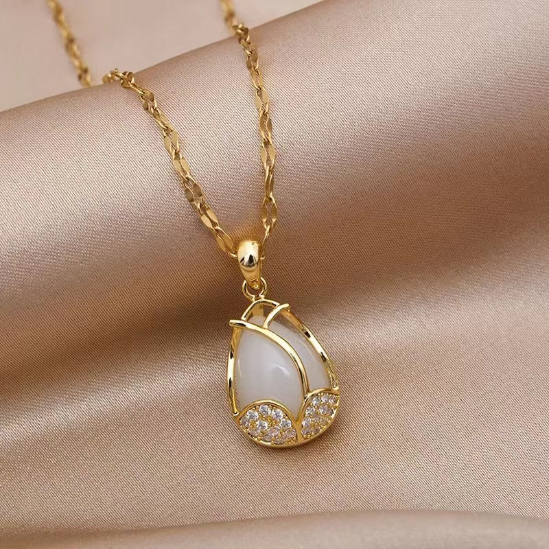 Kalung Bunga Tulip Wanita - Liontin Emas Anti Kusam dengan Rantai Elegan - 我的商店