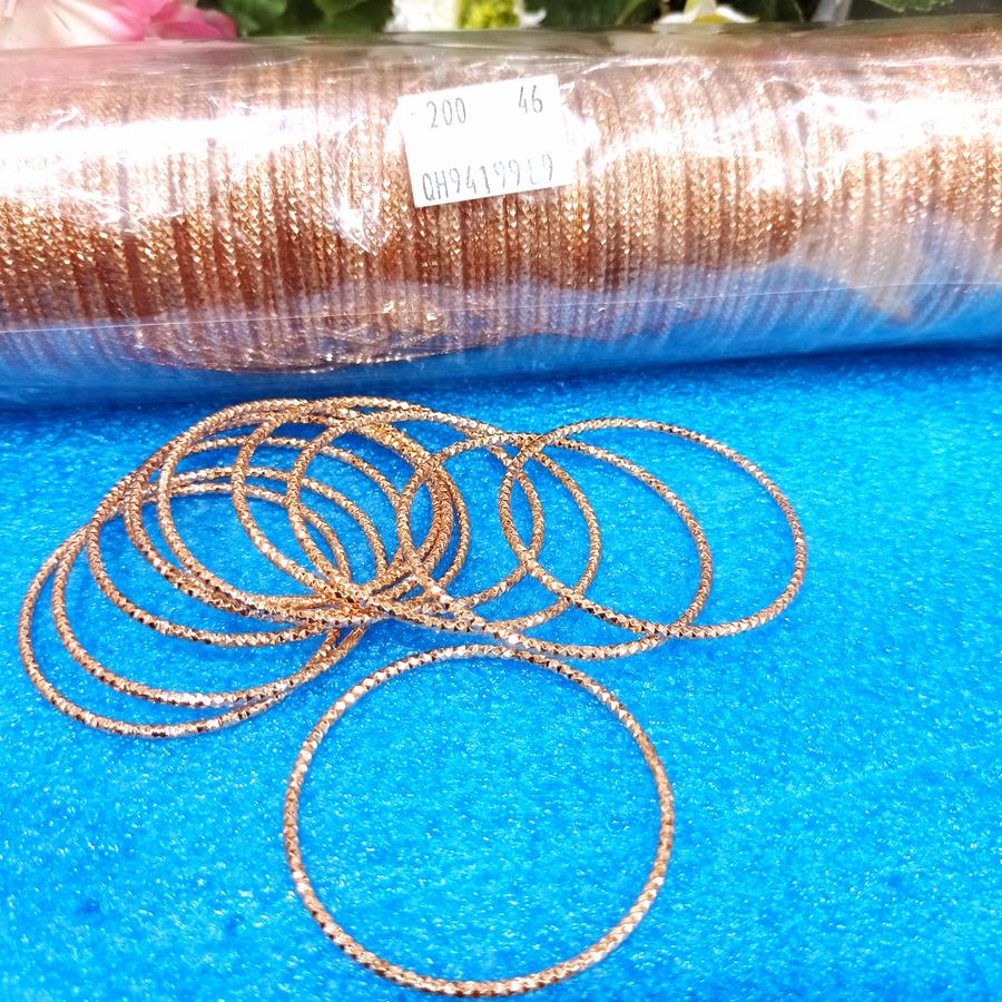 Gelang pacar emas pecah kelas atas yang ringan dan mewah dengan retensi warna baja titanium dalam gaya manis dan keren. perhiasandirect