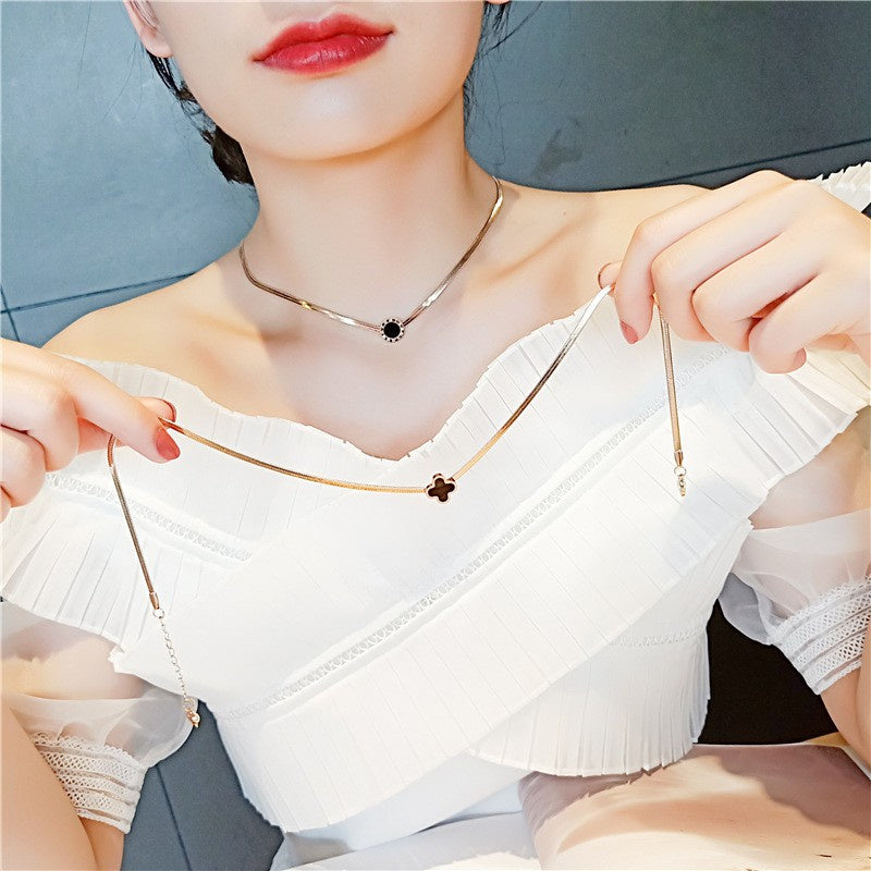 Kalung Liontin Angka Romawi Bulat 18K Emas Rose untuk Wanita – Perhiasan Baja Titanium Anti Karat - 我的商店