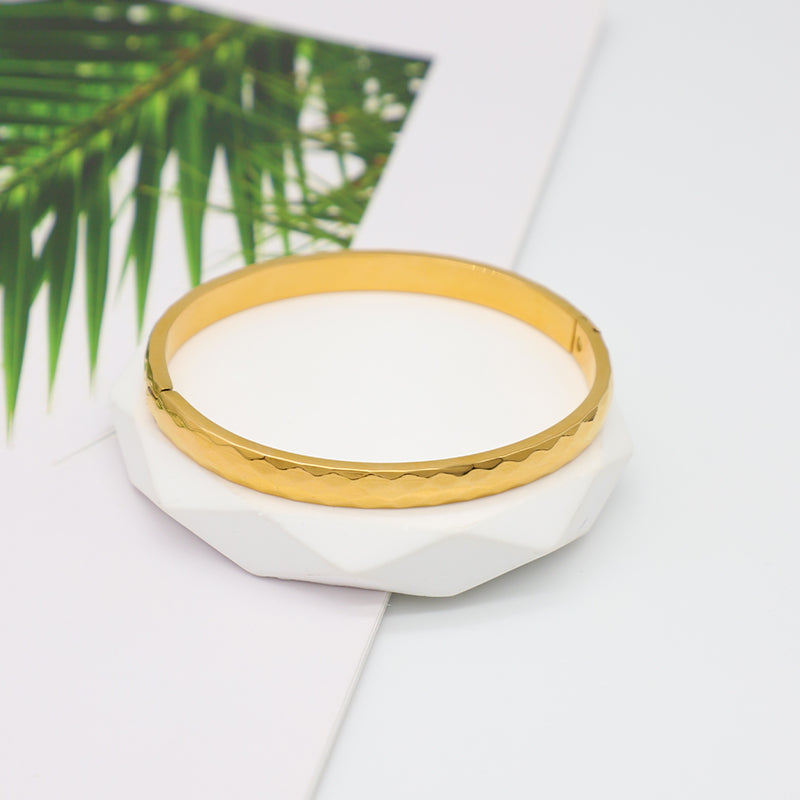Gelang Bangle Emas untuk Wanita - Stainless Steel Anti Pudar | Aksesoris Perhiasan Elegan - 我的商店