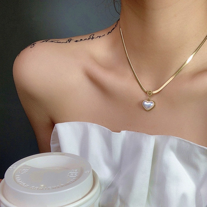 Kalung Choker Wanita Liontin Mutiara Love Heart - Stainless Steel, Tidak Kusam, Elegan & Cocok untuk Hadiah! - 我的商店