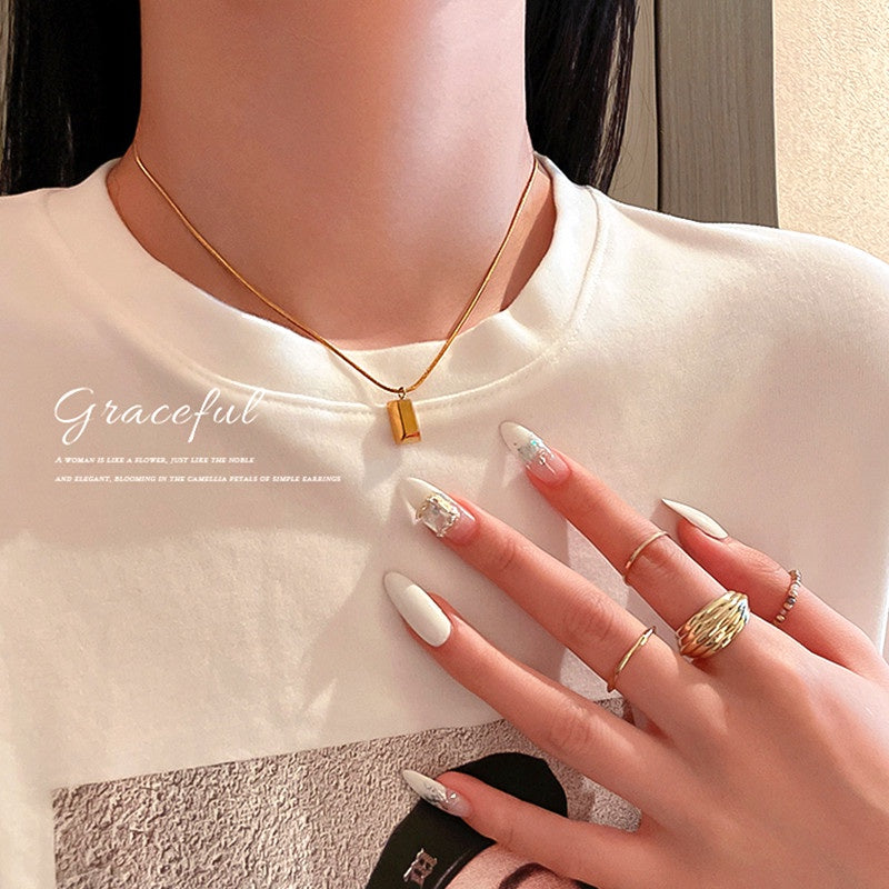 Kalung 18k Gold Nugget untuk Wanita - Rantai Klavikula Stainless Steel Anti Karat | Perhiasan Elegan dan Tahan Lama - 我的商店