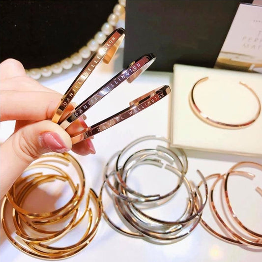 DW Gelang Pasangan Vintage - Stainless Steel Lapis Emas, Tidak Kusam, Elegan & Cocok untuk Hadiah! - 我的商店