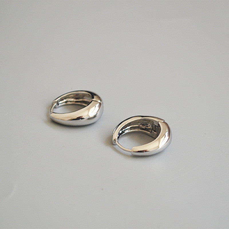 Anting Jepit Wanita Titanium – Desain Tetes Air Mengkilap, Elegan & Anti Karat-product3