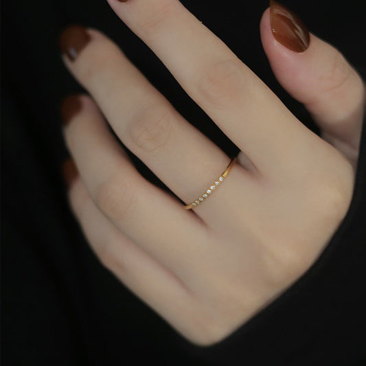 Cincin 8 Berlian Wanita - Perhiasan Emas Elegan, Aksesoris Fashion Trendy, Grosir Harga Terbaik