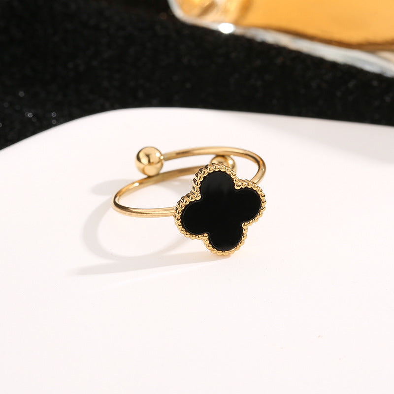 Cincin Titanium  Four-leaf clover Hitam  – Anti Karat, Anti Luntur & Bisa Disesuaikan perhiasandirect