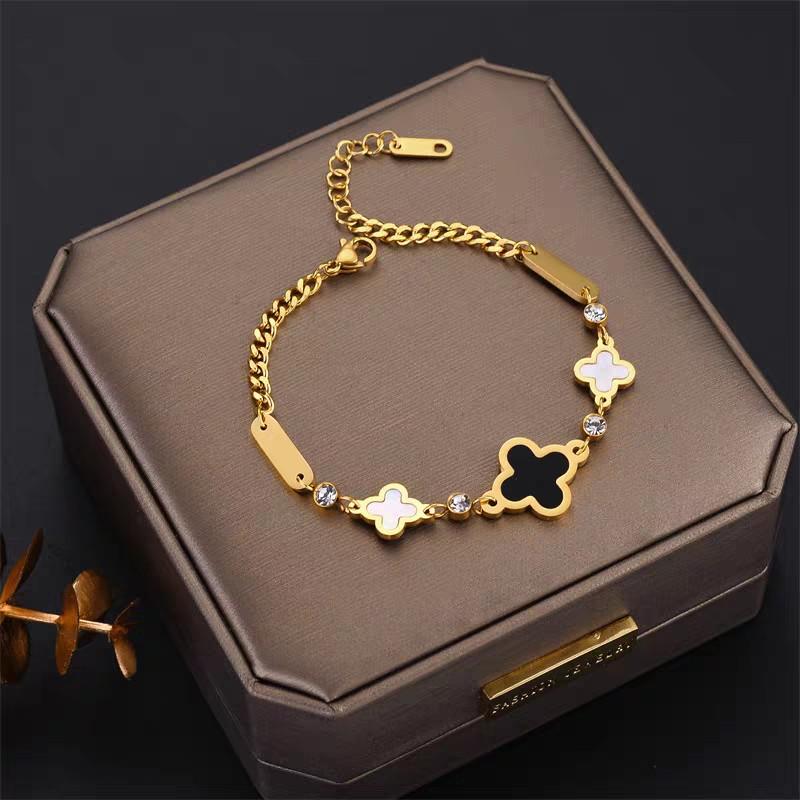 Gelang Titanium Four-leaf Clover Wanita Kekinian Anti Karat Tidak Luntur Fashion Wanita perhiasandirect