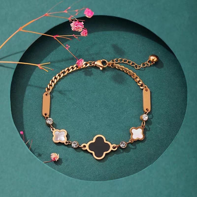 Gelang Titanium  Four-leaf Clover Wanita Kekinian  Anti Karat Tidak Luntur Fashion Wanita perhiasandirect