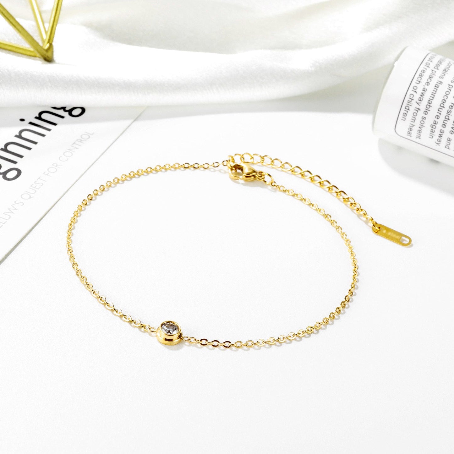 Gelang Wanita Titanium Liontin Berlian Tunggal – Elegan & Anti Karat perhiasandirect