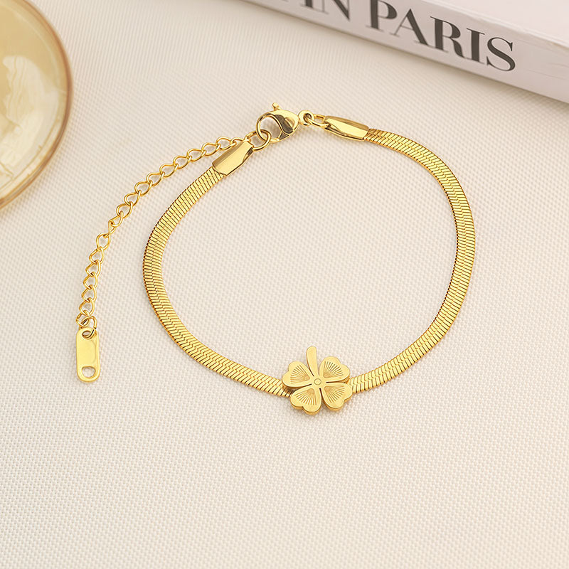 Jam Tangan titanium four-leaf clover Jam tangannya - Gelang Wanita Elegan Bermotif four-leaf clover 我的商店
