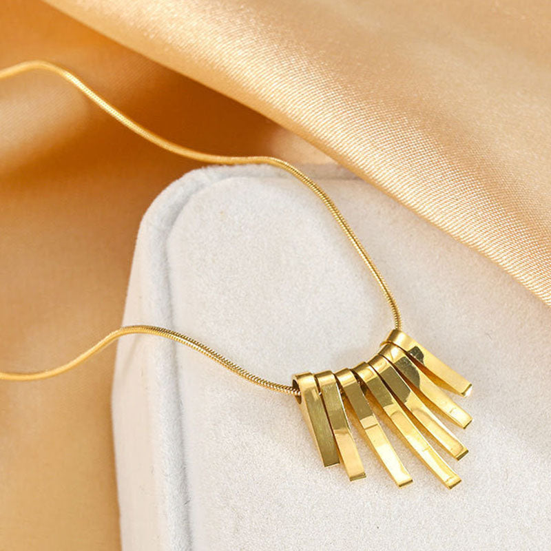 Kalung Fringe Emas 18k Wanita - Perhiasan Stainless Steel Elegan Anti Kusam, Aksesoris Harian Trendy, Hadiah untuk Pacar, Grosir Harga Terbaik7
