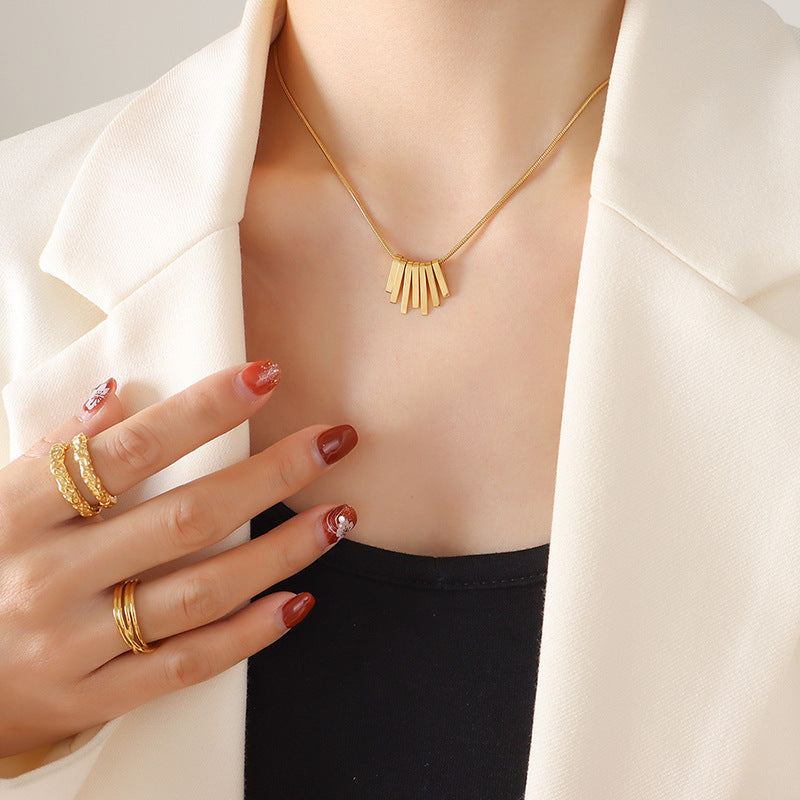 Kalung Fringe Emas 18k Wanita - Perhiasan Stainless Steel Elegan Anti Kusam, Aksesoris Harian Trendy, Hadiah untuk Pacar, Grosir Harga Terbaik8