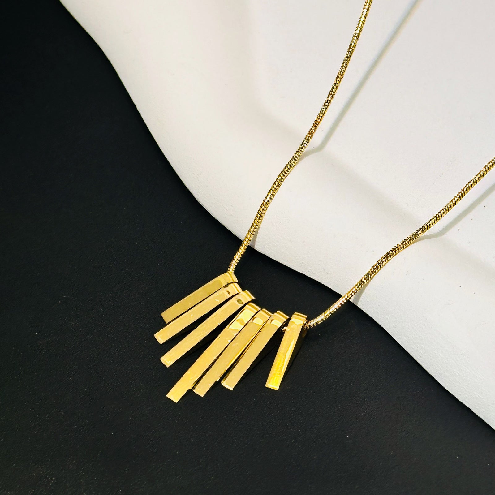 Kalung Fringe Emas 18k Wanita - Perhiasan Stainless Steel Elegan Anti Kusam, Aksesoris Harian Trendy, Hadiah untuk Pacar, Grosir Harga Terbaik 9