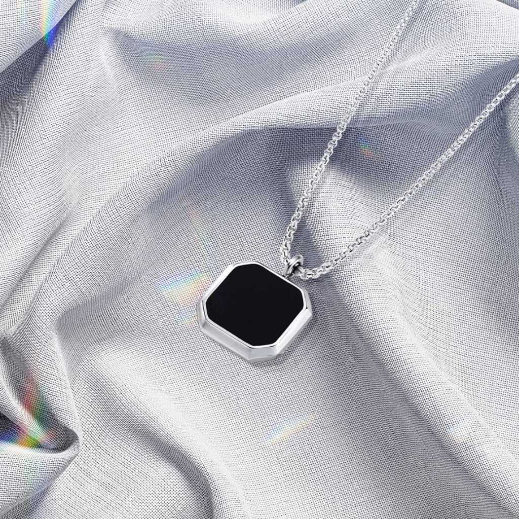 Necklace Kalung Pria Aesthetic Keren Rantai Emas Perak Liontin Kotak Enamel Hitam6