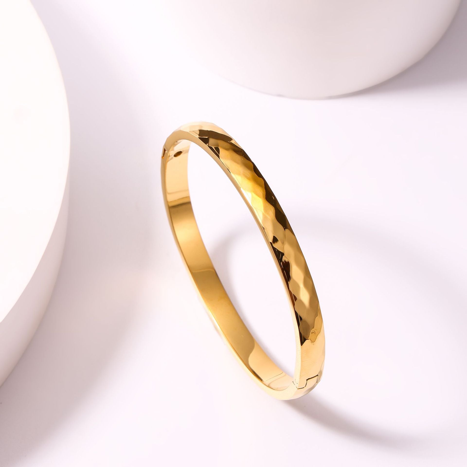 Gelang Bangle Emas untuk Wanita - Stainless Steel Anti Pudar | Aksesoris Perhiasan Elegan - 我的商店