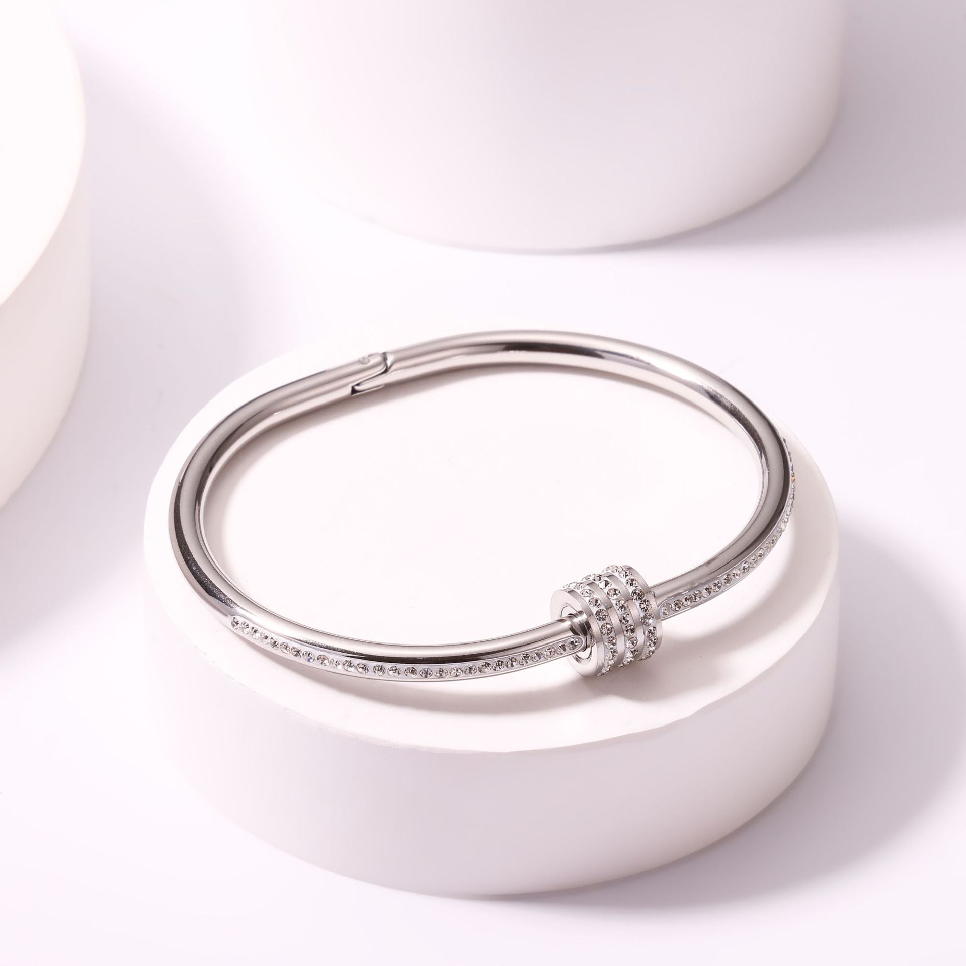 Gelang Fashion untuk Wanita - Berlian Lingkaran Stainless Steel | Perhiasan Mewah Hadiah Elegan - 我的商店