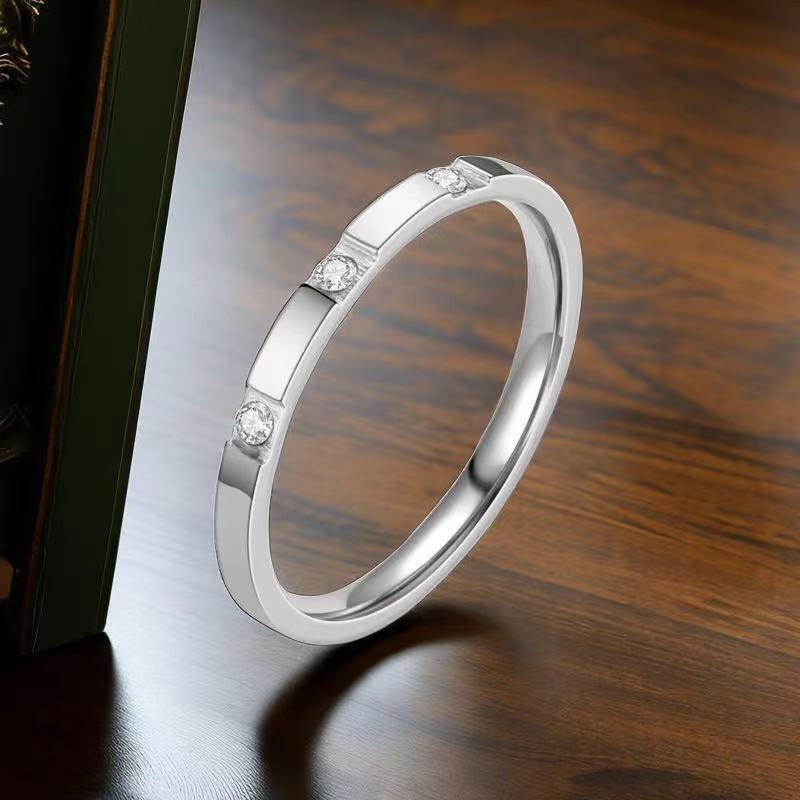 Cincin Mini untuk Wanita - Stainless Steel Lapisan Emas 18k | Aksesoris Pasangan Murah dan Elegan - 我的商店