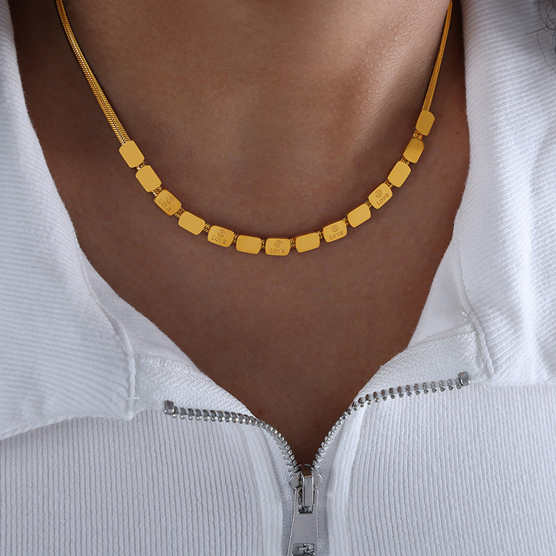 Kalung Titanium Emas Kotak Huruf Wanita - Perhiasan Anti Kusam Elegan, Hadiah Unik, Grosir Harga Terbaik - 我的商店