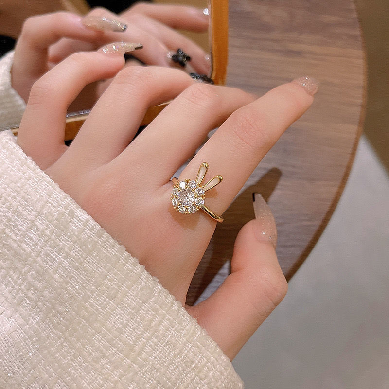 Cincin Wanita Kelinci Berputar - Stainless Steel, Berlian, Elegan & Trendi! - 我的商店