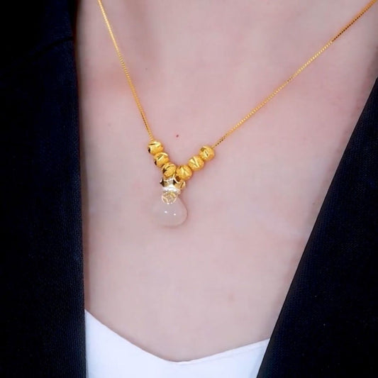 Kalung Lucky White Pocket Fashion Titanium Steel untuk Wanita - Anti Pudar & Hypoallergenic | Perhiasan Hadiah Elegan - 我的商店
