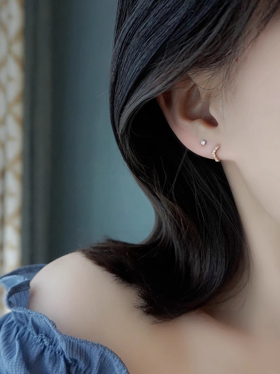 Anting Hoop Mini Lapis Emas 14K dengan Zirkonia - 1 Pasang | Anting Huggie & Cartilage - 我的商店