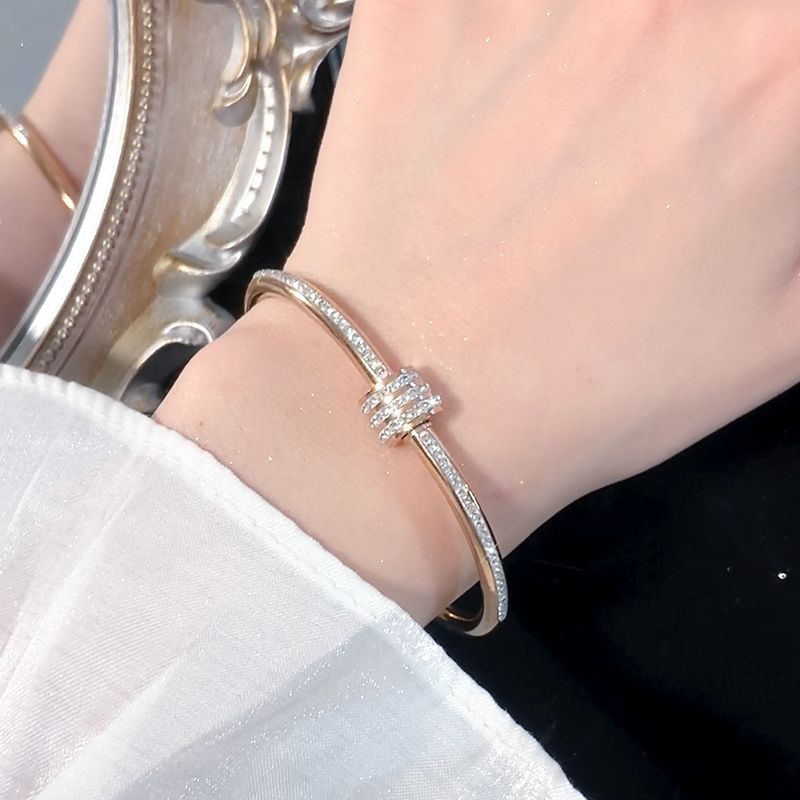 Gelang Fashion untuk Wanita - Berlian Lingkaran Stainless Steel | Perhiasan Mewah Hadiah Elegan - 我的商店