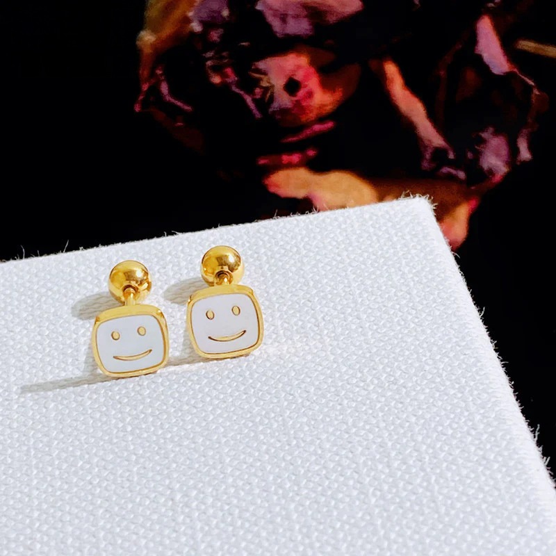 Anting Wajah Senyum Putih Baja Stainless perhiasandirect