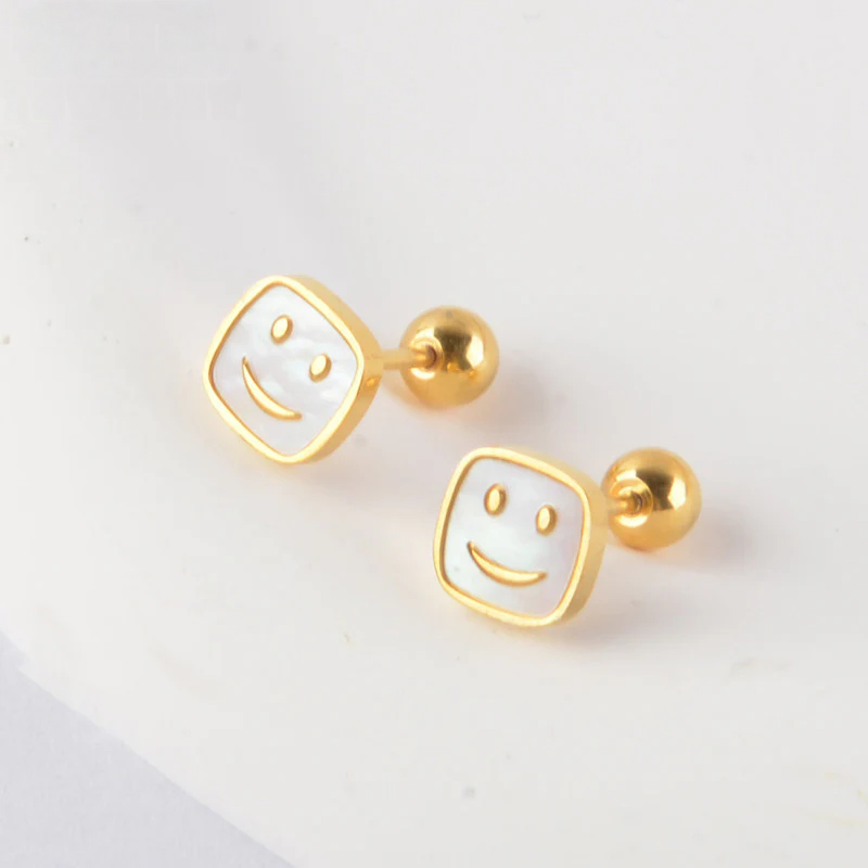 Anting Wajah Senyum Putih Baja Stainless perhiasandirect
