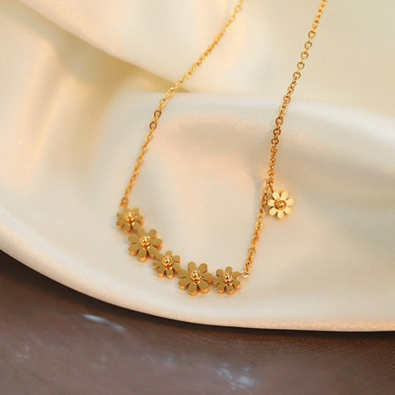 Kalung Wanita Liontin Bunga Daisy - Stainless Steel Lapis Emas, Tidak Kusam, Elegan & Trendi! - 我的商店