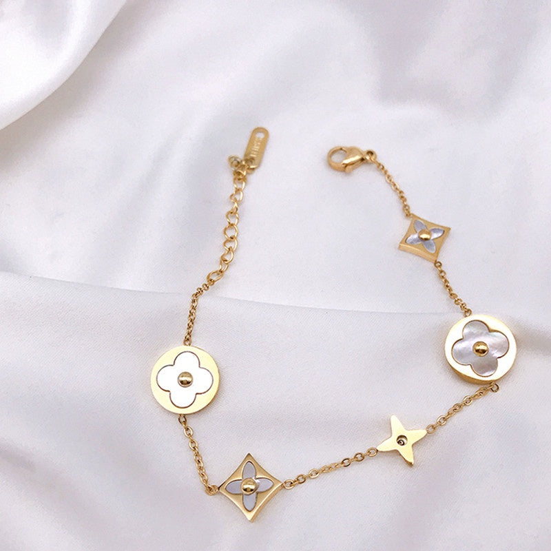 Gelang Wanita Daun Semanggi - Stainless Steel Anti Kusam, Aksesoris Gaya Korea - 我的商店