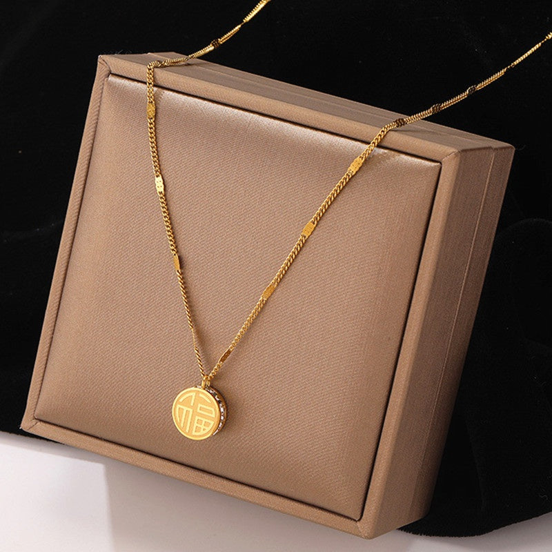 Kalung Lucky 'Fu' Stainless Steel untuk Wanita - Pendant Mewah Dua Sisi dengan Rantai Emas | Aksesoris Perhiasan Elegan - 我的商店