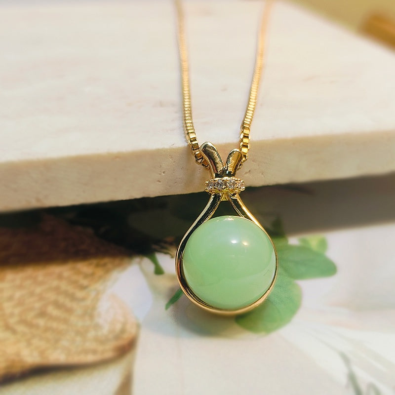 Kalung Giok Emas 18K untuk Wanita – Liontin Rantai Baja Tahan Karat, Perhiasan Elegan, Hadiah untuk Sahabat - 我的商店
