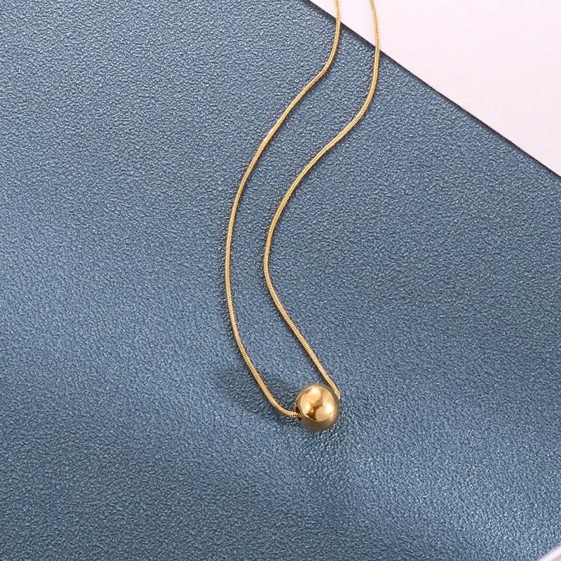 Grosir Kalung Wanita Stainless Steel Liontin Bola Emas - Trendi & Tidak Kusam! - 我的商店