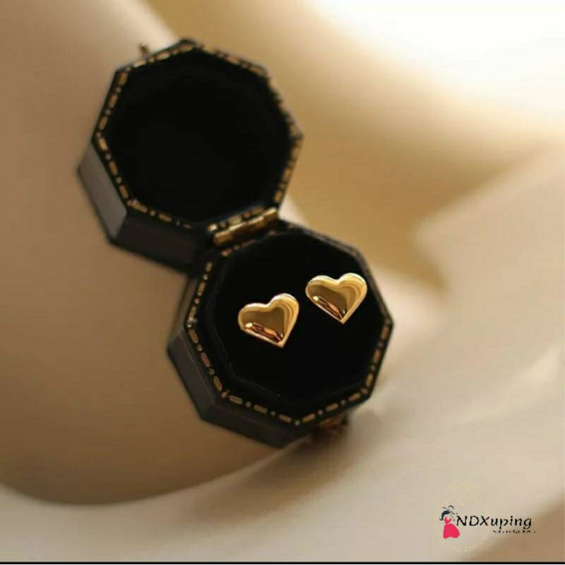 【STOK TERSEDIA】Anting Titanium Cinta Kecil untuk Wanita / Anting Cinta Korea Terbaru untuk Wanita - 我的商店