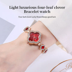 Jam Tangan Wanita Tali Rantai – Clover Quartz Bunga, Model Analog Elegan & Stylish