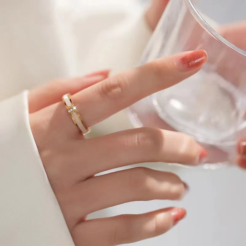 Cincin Mutiara & Berlian Tiga — Desain Elegan, Gaya Unik untuk Wanita, Pasangan & Sahabat