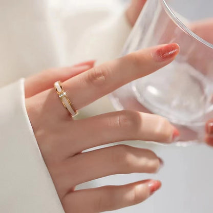 Cincin Mutiara & Berlian Tiga — Desain Elegan, Gaya Unik untuk Wanita, Pasangan & Sahabat