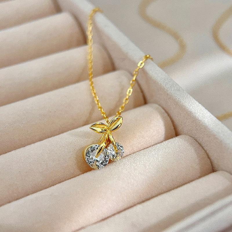 Kalung Cherry Wanita Elegan – Rantai Silver Titanium | Anti Karat & Tahan Lama | Gaya Simpel Aesthetic perhiasandirect