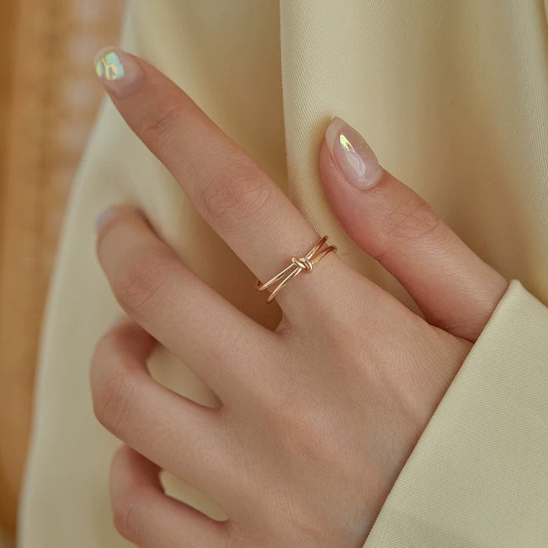 Cincin Wanita Titanium Baja Double Knot – Desain Elegan Adjustable, Gaya Trendi & Mewah perhiasandirect