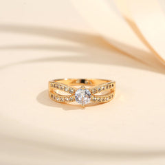 Cincin Berlian Titanium Lapis Emas Kristal Perhiasan Fashion Wanita Rings Untuk Hadiah Aksesoris