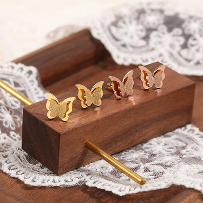Anting Stud Wanita Kupu-Kupu Matte Baja Titanium perhiasandirect